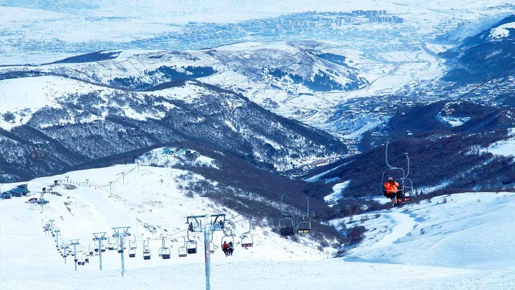 Зимняя страна чудес: исследование заснеженных гор Армении