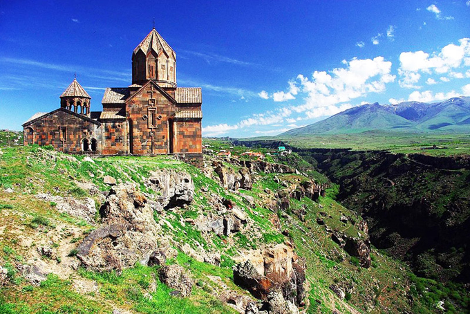 LIGHT ARMENIA